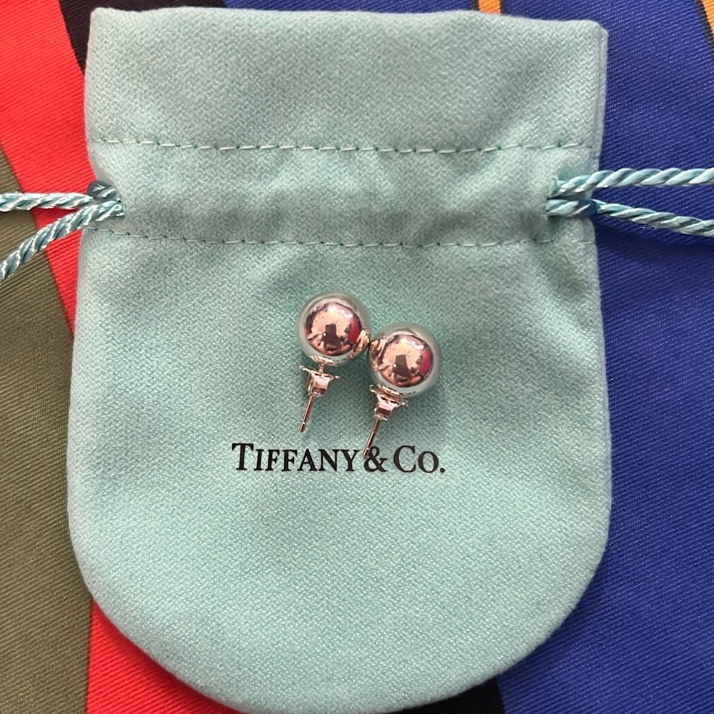 Authentic Preloved Tiffany & Co. 925SS 10mm Graduated Ball StudEarrings - Picture 1 of 3
